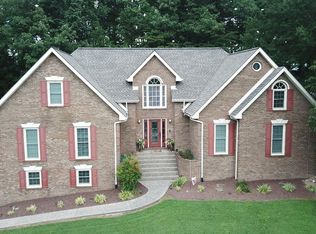 1612 Castlewood Dr, London, KY 40741