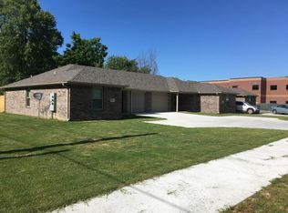 406 W 2nd St, Gentry, AR 72734