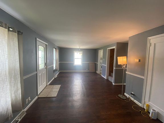 4th image of 1636 Maywood St