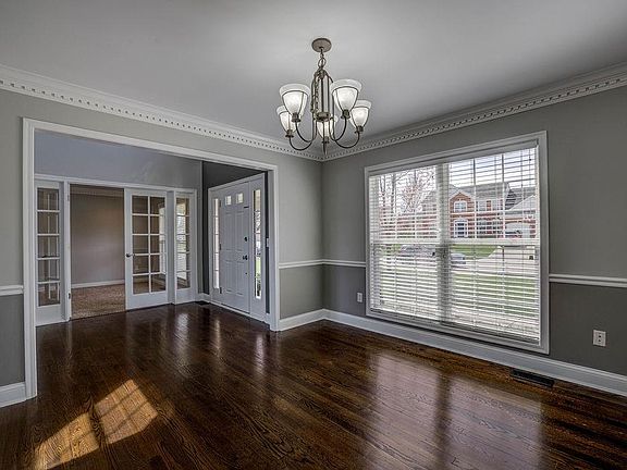 4th image of 296 Briargate Dr