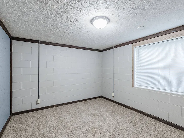 2991 Holdrege St — Photo 33