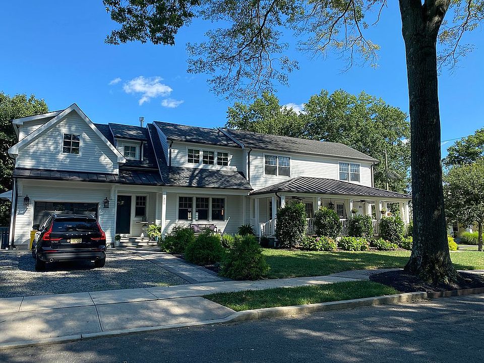 2nd image of 329 Sked St