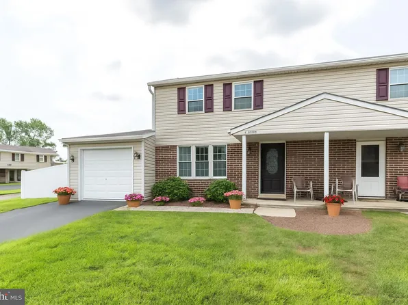 2868 Truman Dr, Hatfield, PA 19440