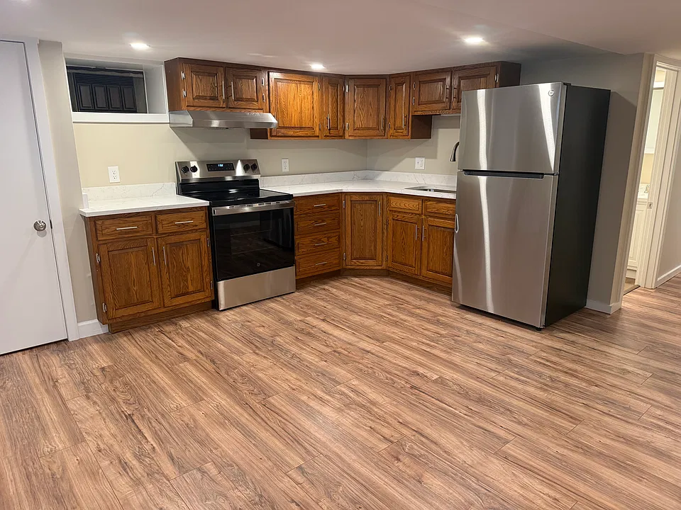 126 E Central Ave #3