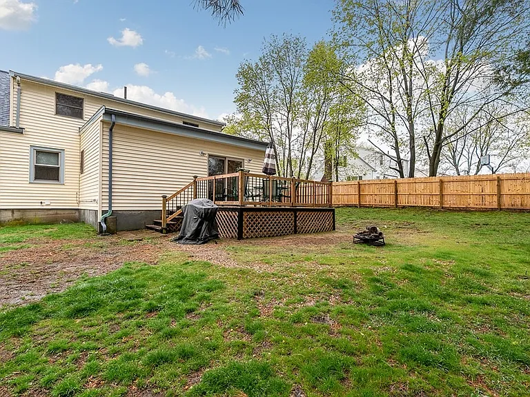 96 Sunrise Dr — Photo 24