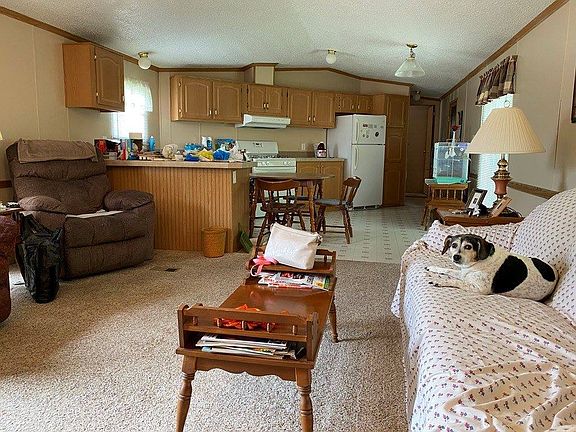 4th image of 1937 Claremont Ave Lot 239