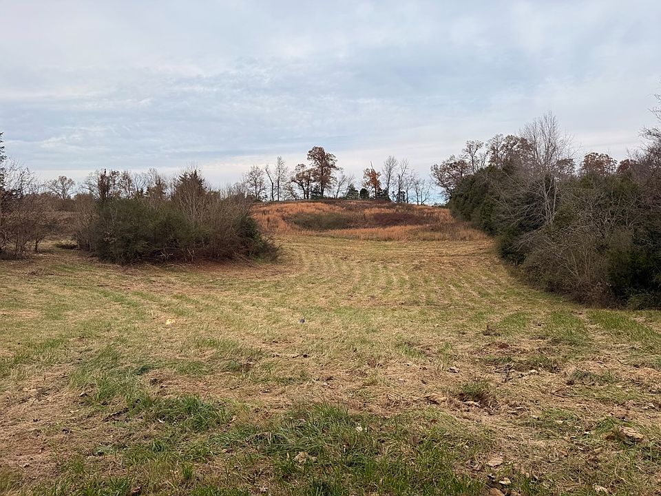 2nd image of 311 W Gooseneck Rd