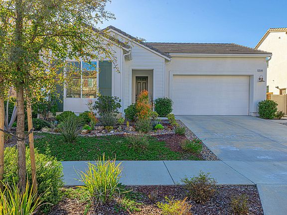 3rd image of 25143 Golden Maple Dr
