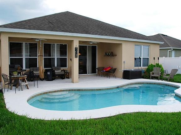 2nd image of 551 Michigan Estates Cir