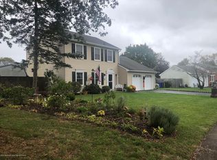 82 Oak Knoll Dr, Brick, NJ 08724