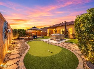 945 W EMPRESS TREE Avenue, San Tan Valley, AZ 85140