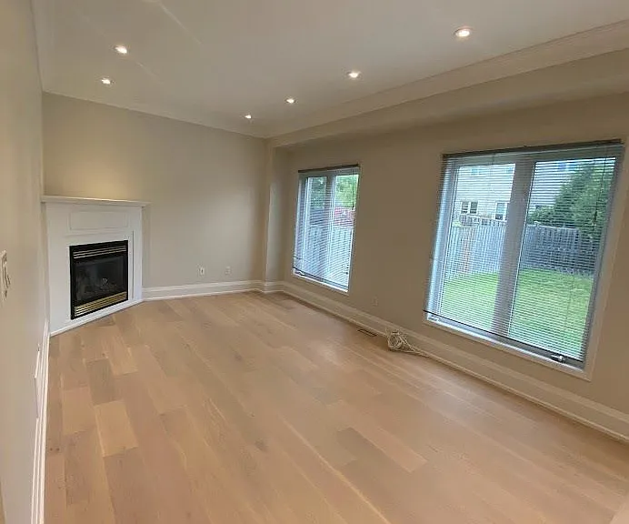 1812 Castlemore Ave — Photo 9