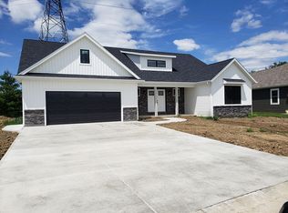 2662 Jonathon Dr, Lima, OH 45806