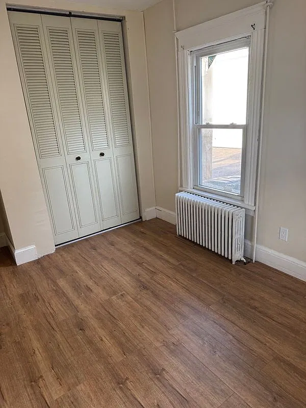 2 bed, 1.0 bath, 800 sqft, $2,200 — Photo 2