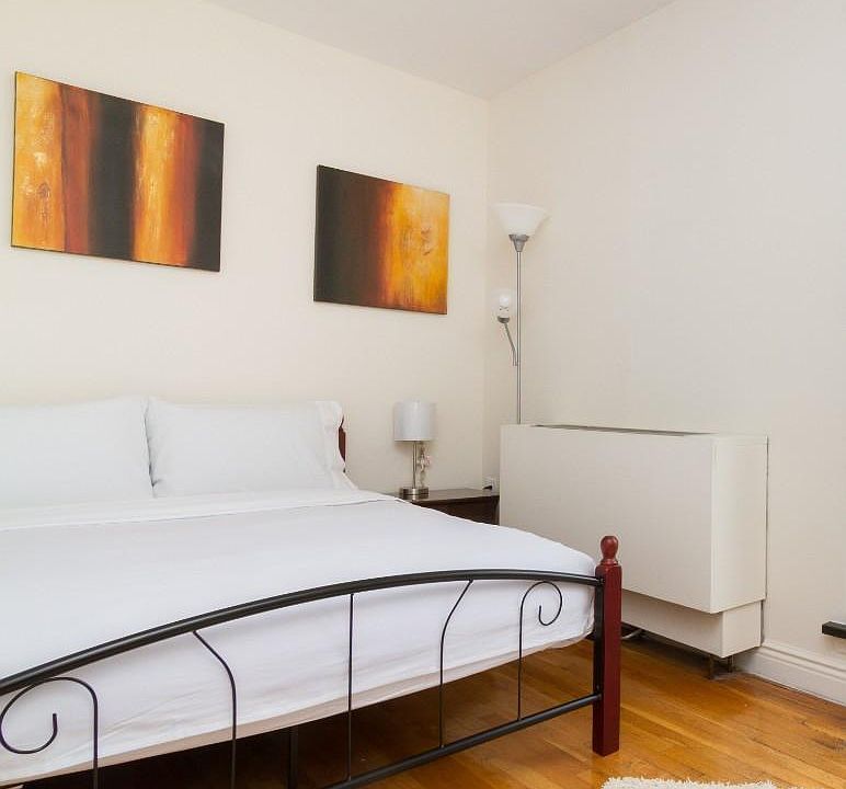 2nd image of 227 Mulberry St APT 4B