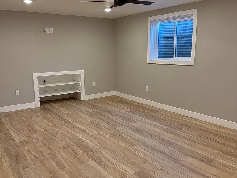 551 S 780 W — Photo 1