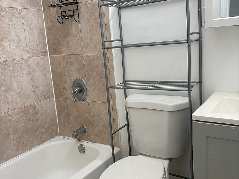 7136 Bonita Dr #6 — Photo 12