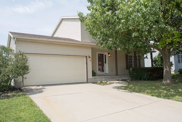 1232 Kenneth Dr photo 1