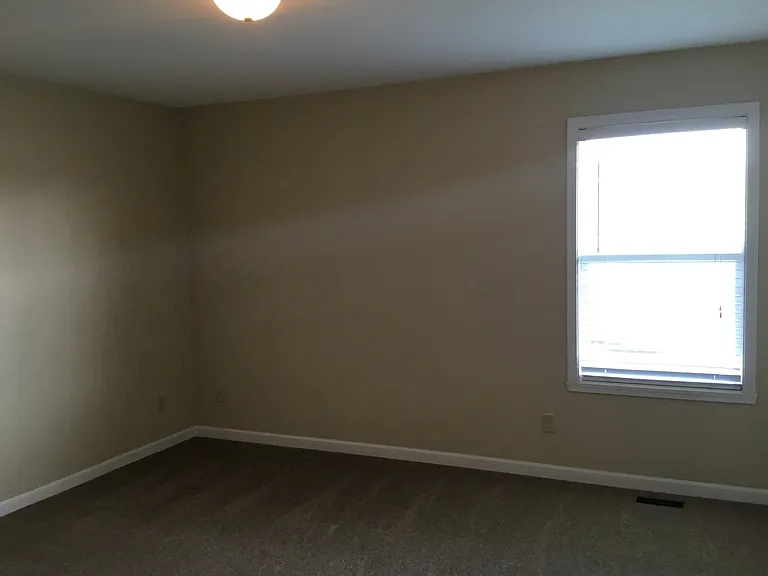 6328 Sunnybrook Ln — Photo 7