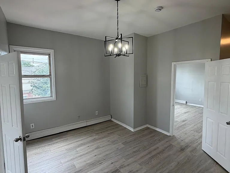 231 3rd St #2 — Photo 1
