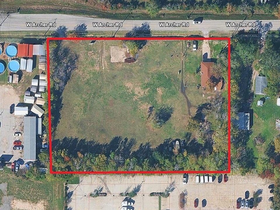 1st image of 923 W Archer Rd