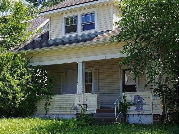 2nd image of 853 Richie Ave