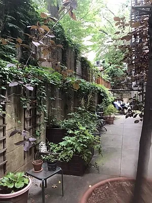 Rented by Keller Williams NYC | media 29