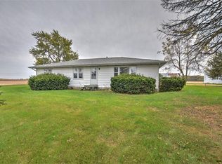 10077 E Washington Street Rd, Argenta, IL 62501