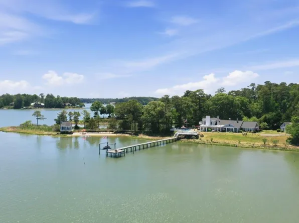 3018 Lynndale Rd, Virginia Beach, VA 23452