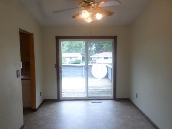 4th image of 6516 Zealand Ave N