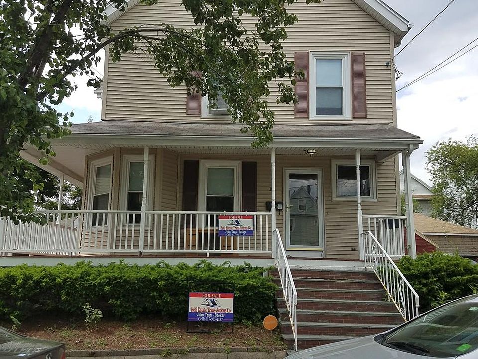 2nd image of 10 Beacon St
