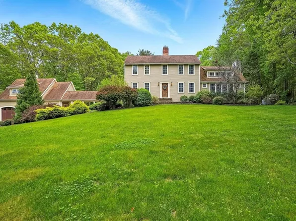 56 Grafton Rd, Upton, MA 01568