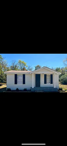 2738 Spring St Photo 1