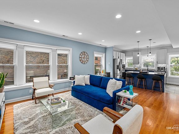 5th image of 1015 W Ainslie St #2
