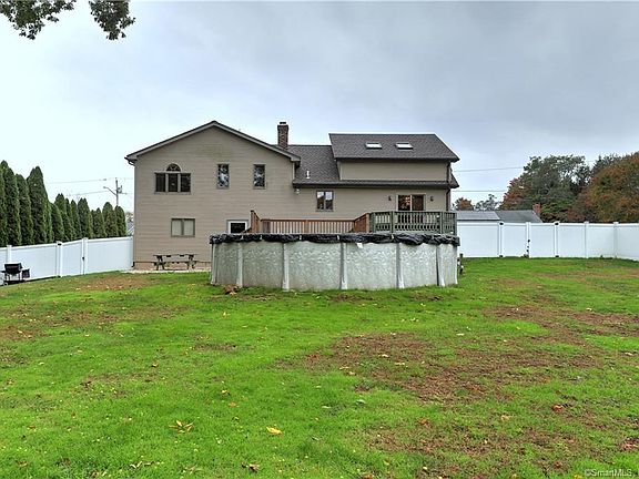 3rd image of 51 Angela Dr