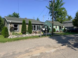 127 & 129 Tin Pan Aly, Houghton Lake, MI 48629