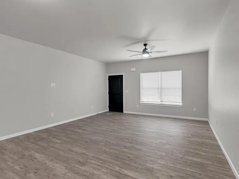 200 Buccaneer Dr — Photo 4