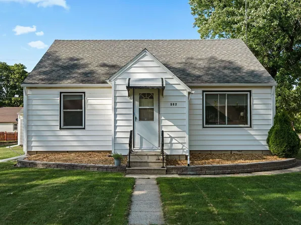 502 Radel Ct W, Ellendale, MN 56026