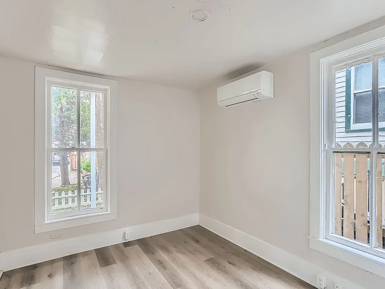 508 Pearl St — Photo 14