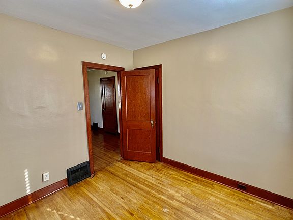 5th image of 1309 Saint Joseph Ave