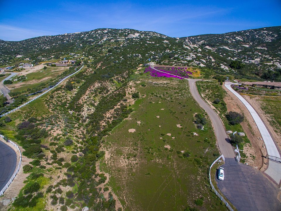 1st image of 978-80 Santa Fe Highlands Dr