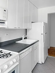 150 East 18th Street, #10R
