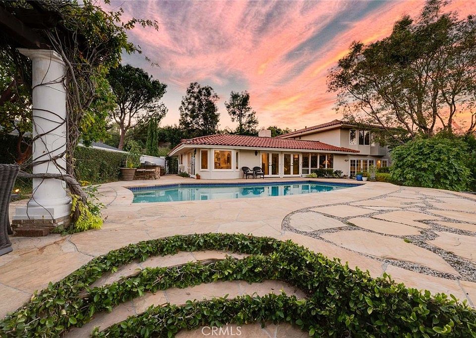 1st image of 10432 Mira Vista Dr