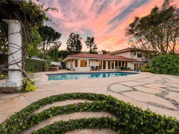 10432 Mira Vista Dr, Santa Ana, CA 92705