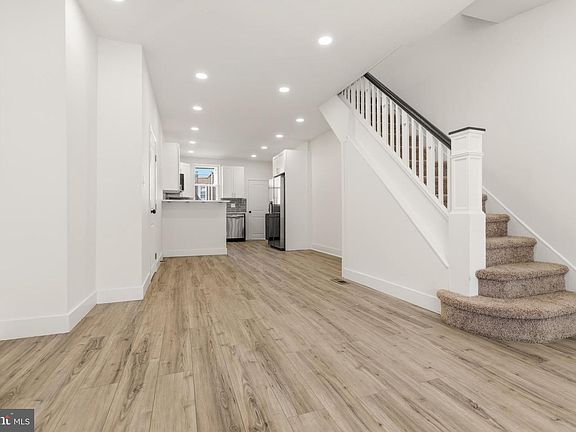 5th image of 1724 N Edgewood St