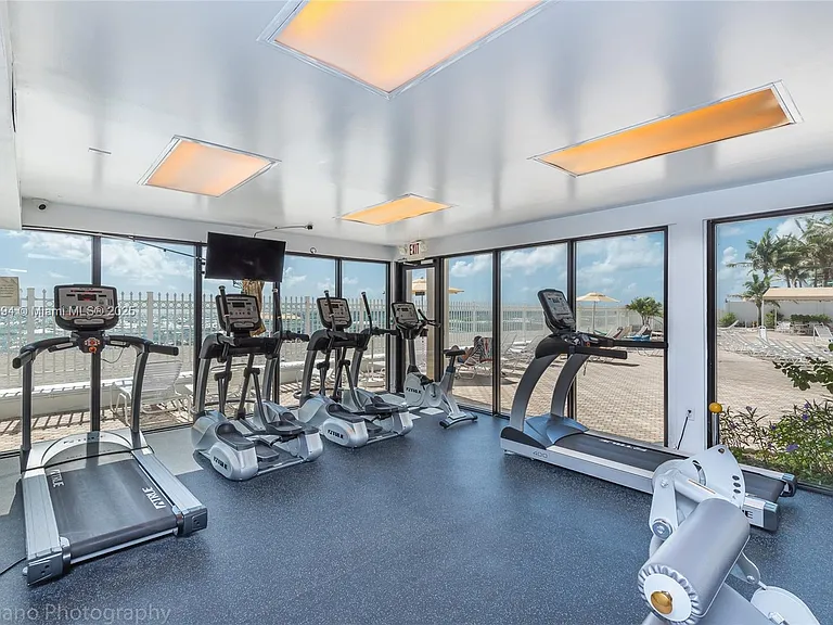 3505 S Ocean Dr #504 — Photo 8