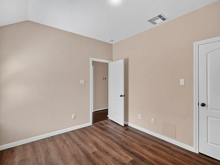 15 Butternut Grove Pl — Photo 22
