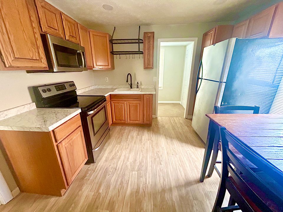 1st image of 132 E Home Ave #1/2