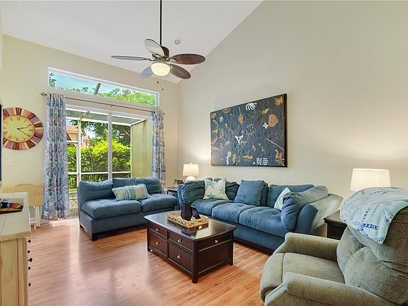 4th image of 5621 NW 127th Terrace #5621