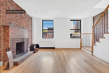 Rented by R New York